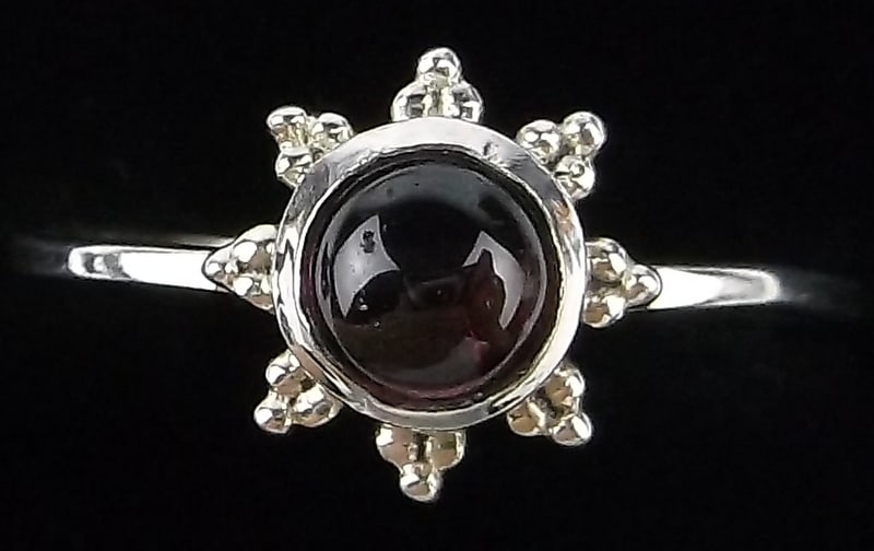 New Sterling Silver Amethyst Snowflake Ring 6: Solid Sterling Silver Guaranteed, in Brand New Never Worn Condition.