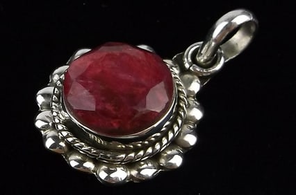 New Sterling Silver 5ct Ruby Pendant