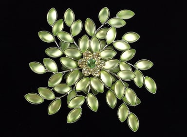 Big Mint Vintage 1960s Rhinestone Brooch
