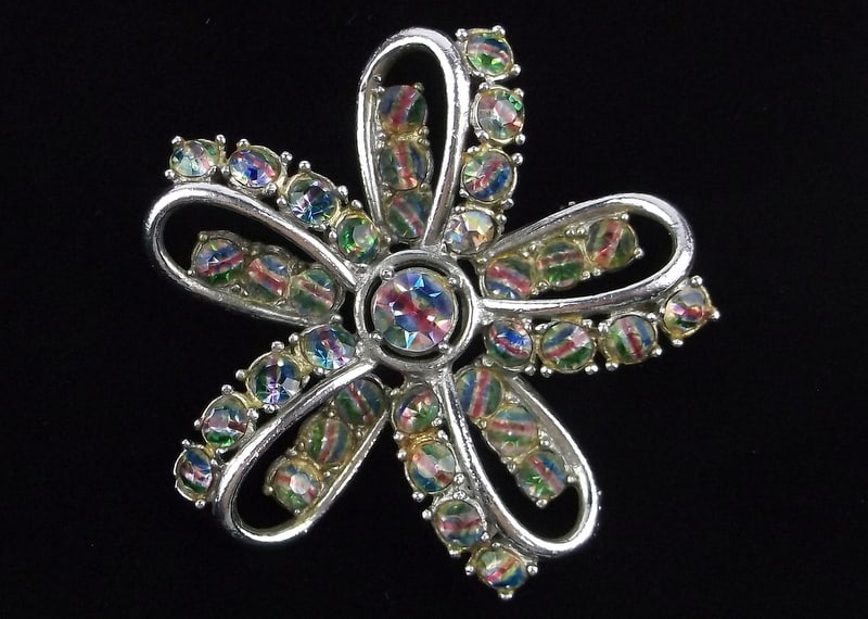 Mint Antique 1930s Rhinestone Pinwheel Brooch Art Deco: Mint Condition, In Like New Condition, Perfect