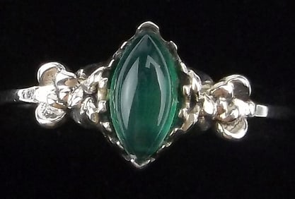 New Sterling Silver Green Chalcedony Ring 7