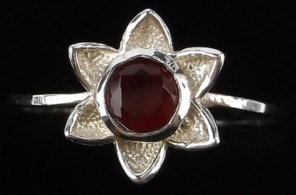 New Sterling Silver Red Chalcedony Flower Ring 8