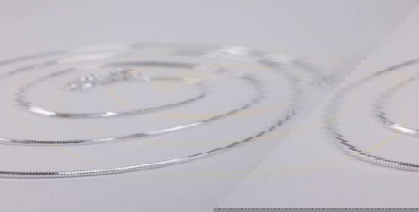 New Italian Sterling Silver Chain Necklace 20": Solid Sterling Silver Guaranteed, in Brand New Never Worn Condition.