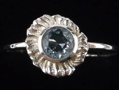 New Sterling Silver Blue Stone Flower Ring 8: Solid Sterling Silver Guaranteed, in Brand New Never Worn Condition.