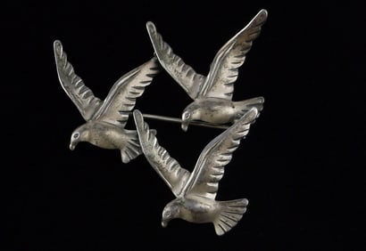 Mint Vintage 1960s Beau Sterling Silver Bird Brooch