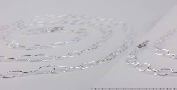 New Italian Sterling Silver Chain Necklace 18": Solid Sterling Silver Guaranteed, in Brand New Never Worn Condition.