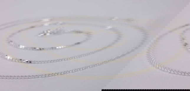 New Vintage Italian Sterling Silver Box Chain Necklace 20": Solid Sterling Silver Guaranteed, in Brand New Never Worn Condition.