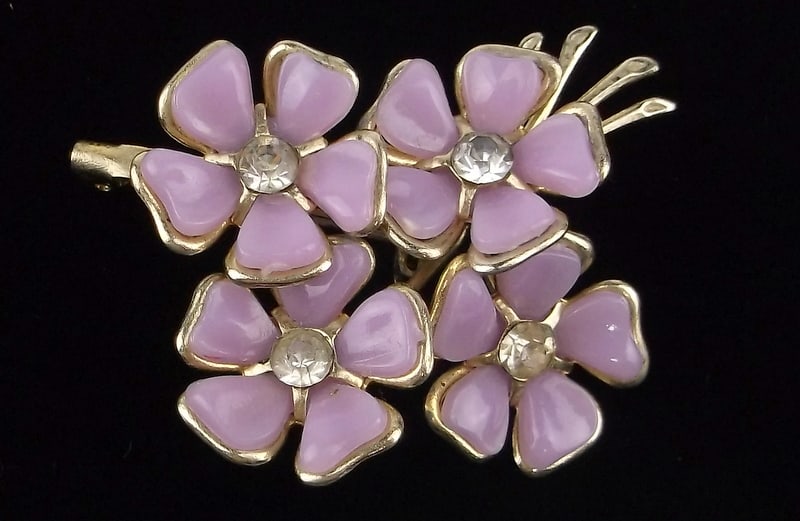 Mint Vintage 1960s Lucite Rhinestone Flower Brooch: Mint Condition, In Like New Condition, Perfect