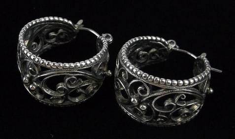 Mint Vintage Bali Sterling Silver Wide Earrings