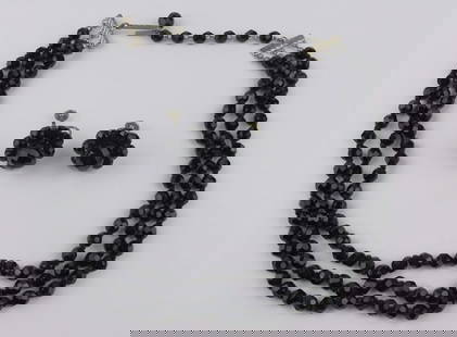 Mint Antique 1940s Austrian Crystal Necklace Earrings 19" Set: Mint Condition, In Like New Condition, Perfect