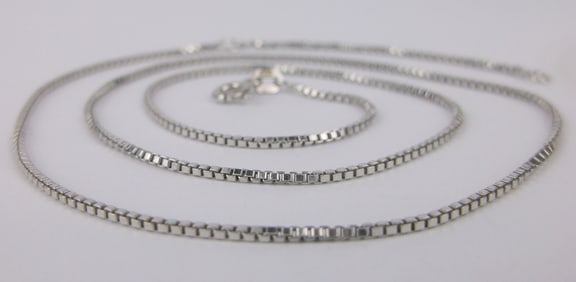 Mint Vintage Italian Sterling Silver Box Chain Necklace 18"