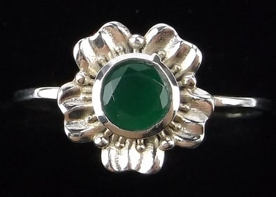 New Sterling Silver Green Chalcedony Flower Ring 8