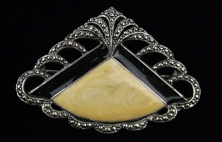 Mint Vintage 1970s Enameled Brooch