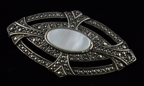 Mint Vintage 1970s MOP Brooch