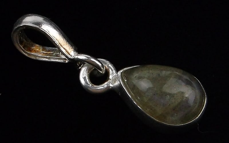 New Sterling Silver Labradorite Pendant: Solid Sterling Silver Guaranteed, in Brand New Never Worn Condition.