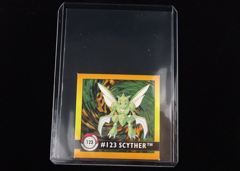 Mint Pack Fresh Vintage 1999 Pokemon Nintendo Scyther Card (1 of 2)