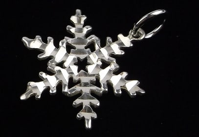 New Vintage Sterling Silver Snowflake Pendant