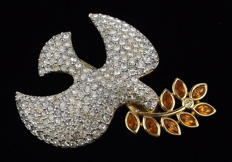 Gorgeous Vintage Swarovski Crystal Dove Peace Brooch: beautiful condition