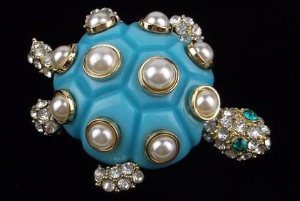 New Boxed Monet Enameled Rhinestone Lucite Turtle Brooch