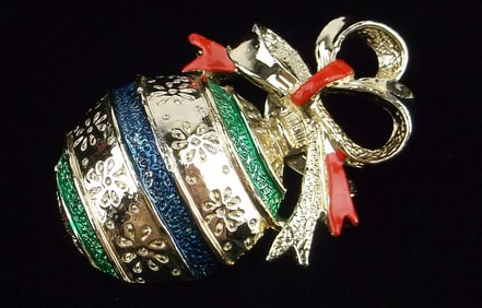 New 1960s Gerrys Enameled Christmas Ornament Brooch