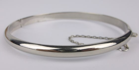 Mint Vintage Sterling Silver Bangle Bracelet 7.5"