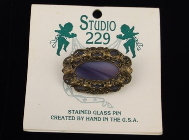 New On Card Vint Studio 229 Kelly Harris Stained Glass Brooch