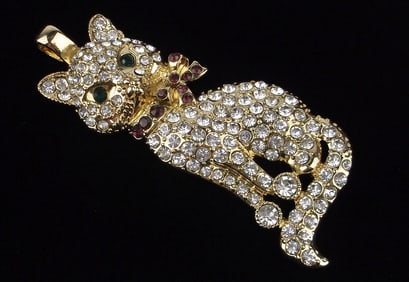 New Big Boxed Monet Rhinestone Cat Pendant