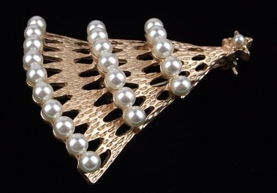New Faux Pearl Christmas Tree Brooch