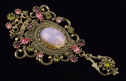 Big Mint Vint 1960s Sarah Coventry Rhinestone Brooch