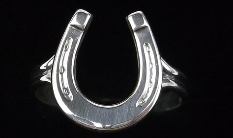 Mint Vintage Sterling Silver Horse Shoe Luck Ring 7