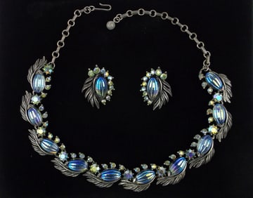 Mint Vint 1960s Florenza Rhinestone Necklace Earrings 17" Book Piece