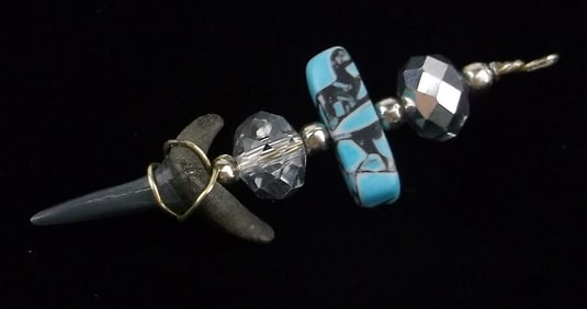 New Vint Sterling Silver Dahlia Ancient Tiger Shark Tooth Pendant