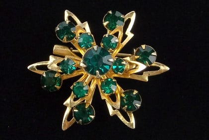 Mint Vint 1960s Coro Craft Rhinestone Snowflake Brooch
