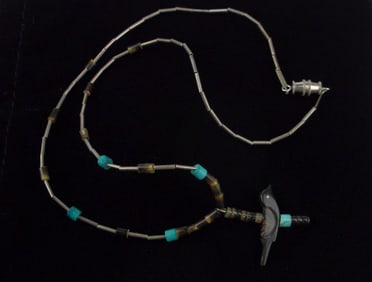 Mint 1960s Zuni Sterling Silver Turquoise Bird Fetish Necklace 16"