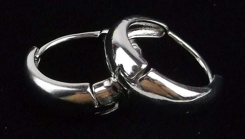Mint Sterling Silver Hug Tight Hoop Earrings: Guaranteed Solid 925 Sterling Silver, in Excellent Condition