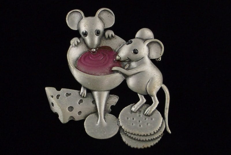 Mint Vintage JJ Jonette Jewelry Mice Wine Cheese Brooch: Mint Condition, In Like New Condition, Perfect