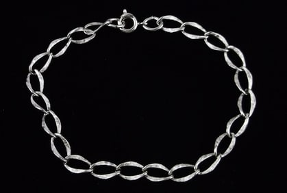 New Vintage 1950s Sterling Silver Chain Bracelet 7"