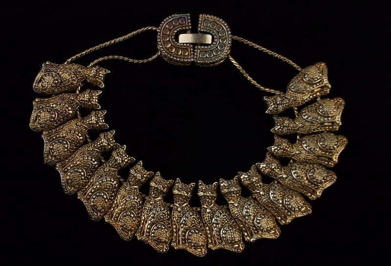 Stunning Vintage Cat Charm Bracelet 7.5": excellent condition