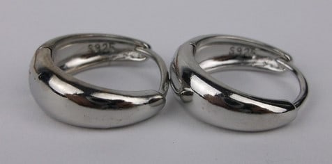 Mint Vintage Sterling Silver Hug Tight Hoop Earrings