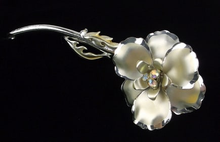 New Big Vint 1960s Aurora Borealis Rhinestone Brooch