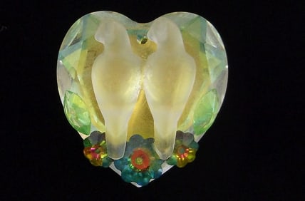 Stunning Vintage Crystal Love Birds Brooch