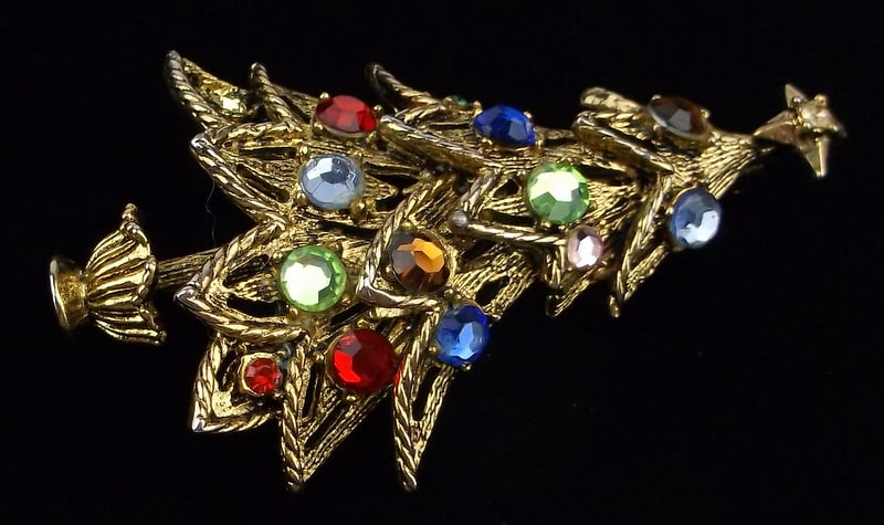 Mint Vintage 1960s Hollycraft Rhinestone Christmas Tree Brooch (1 of 3)