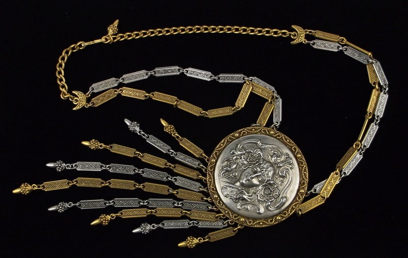 Big Mint 1950s Designer Repousse Lady Sway Necklace 21": Mint Condition, In Like New Condition, Perfect