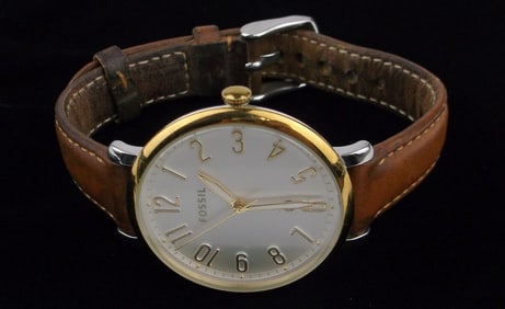 Stunning Big Fossil Wristwatch Works Great New Battery