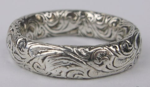 Mint Thick Heavy Sterling Silver All Over Scroll Band Ring 7