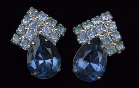 Stunning Vintage 1960s Ice Blue Rhinestone Earrings