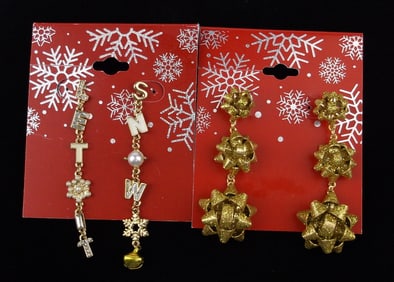 2 New Carded Christmas Earrings Set