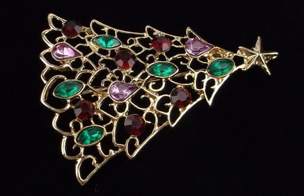 New Boxed Monet Rhinestone Christmas Tree Brooch