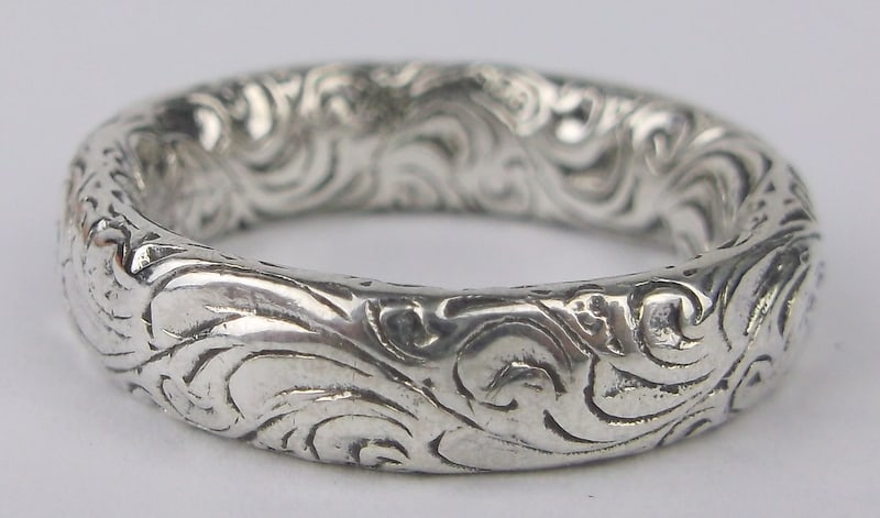 Mint Thick Heavy Sterling Silver All Over Scroll Band Ring 7 (1 of 2)
