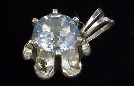 Mint Vintage Sterling Silver .60ct Blue Topaz Solitaire Pendant